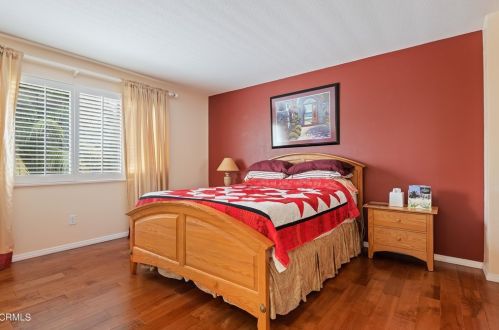 2412 Larkhaven Ln, Oxnard CA 93036-6248 exterior