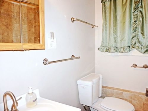 4417 Gladys Ave, Chicago IL 60624-2620 exterior