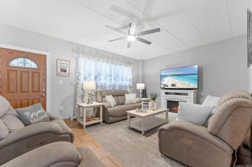 1274 Rev James A Polite Ave, Bronx NY 10459-2888 exterior