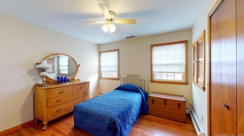 10 Oxcart Dr, Windsor CT 06095-1218 exterior