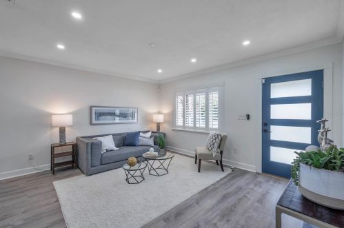 3912 Bay View Ave, Tampa FL  33611-1234 exterior