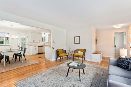 1909 Beulah Rd, Pittsburgh PA  15235-5006 exterior