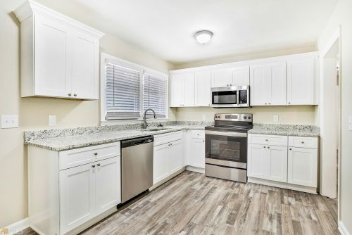 2228 Headland Dr, Atlanta GA  30344-2139 exterior