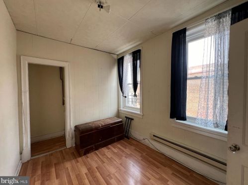 4814 Broad St, Philadelphia PA 19146-2203 exterior