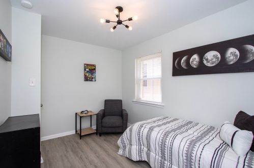 6732 Oakley Ave, Chicago IL  60636-2406 exterior