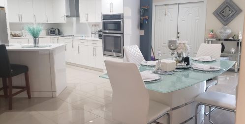 1118 Preston Ln, Fort Pierce FL 34983-3221 exterior