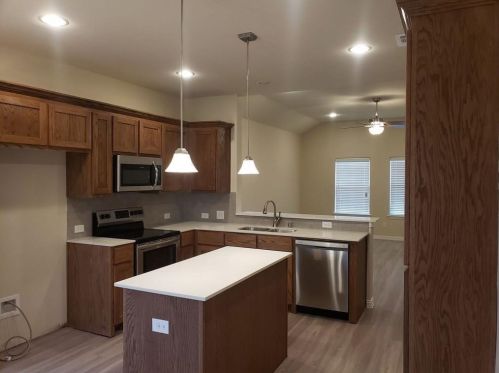 731 Bond St, Denison TX  75020-2209 exterior