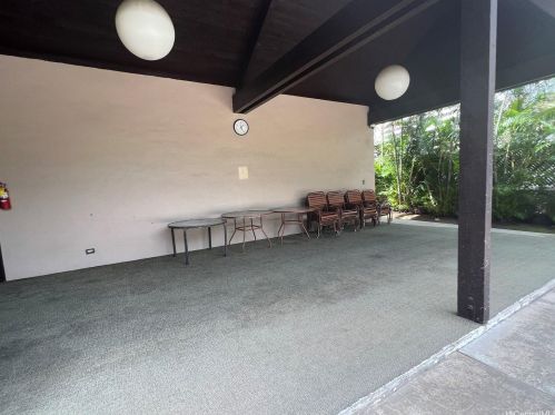 775 Kinalau Pl, Honolulu HI  96813-2612 exterior