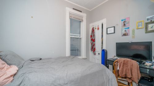 3133 Lyndale St, Chicago IL 60647-2823 exterior