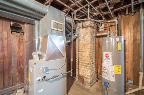 1332 43rd St, Milwaukee WI  53208-2723 exterior