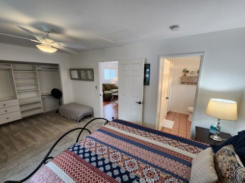 37200 Glenoaks Rd, Temecula CA 92592-8534 exterior