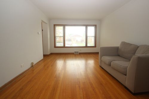 2814 102nd Pl, Chicago, IL 60805-3547