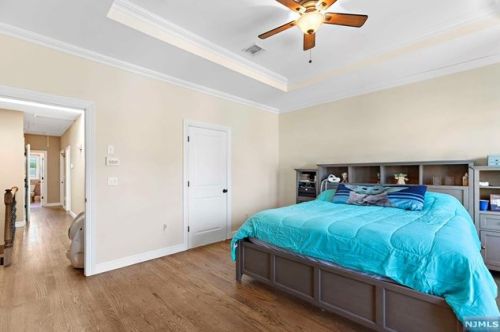 435 Nelson Ave, Cliffside Park NJ 07010-1818 exterior