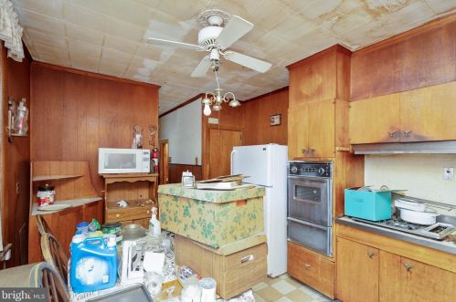 2510 17 St, Philadelphia PA 19132-3928 exterior