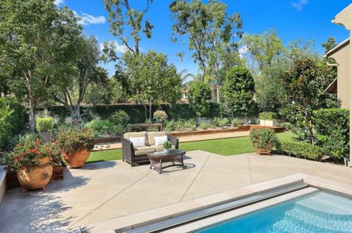 2440 Bronzewood Dr, Tustin CA  92782-4321 exterior