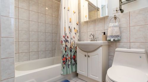 2603 Walton St, Chicago IL 60622-4579 exterior