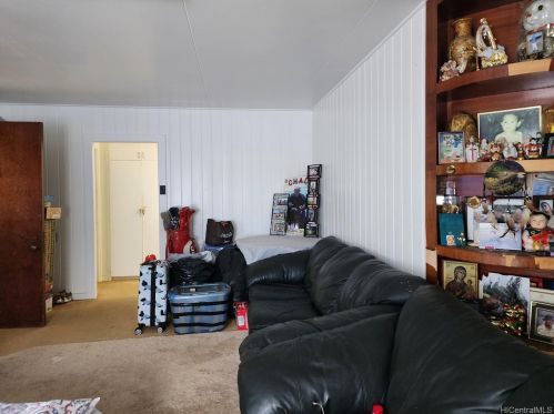 3031 Kalihi St, Honolulu HI 96819-3022 exterior