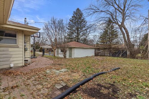 9826 Langlade St, Milwaukee WI 53225-1014 exterior