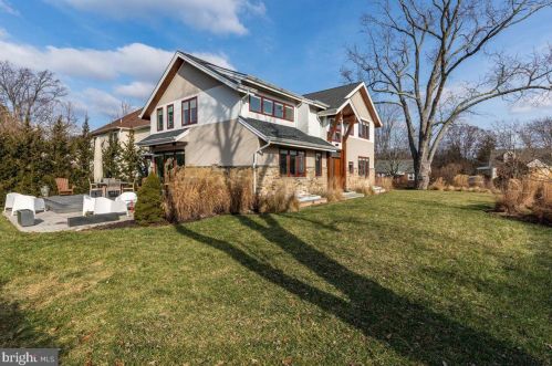 46 Leavitt Ln, Princeton NJ 08540-3921 exterior