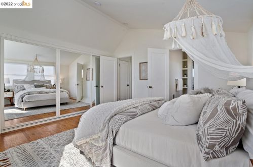 2906 Hillegass Ave, Berkeley CA 94705-2212 exterior