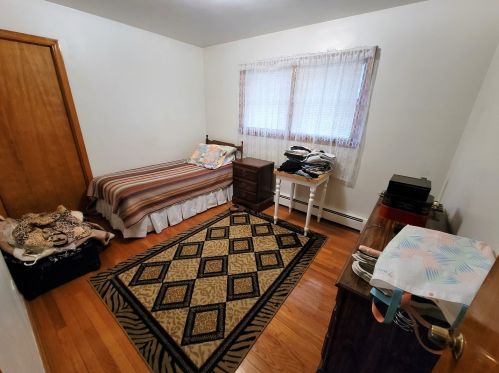 3259 Monticello Ave, Chicago IL 60618-6614 exterior