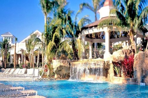 3985 Deer Crossing Ct, Naples FL 34114-6417 exterior