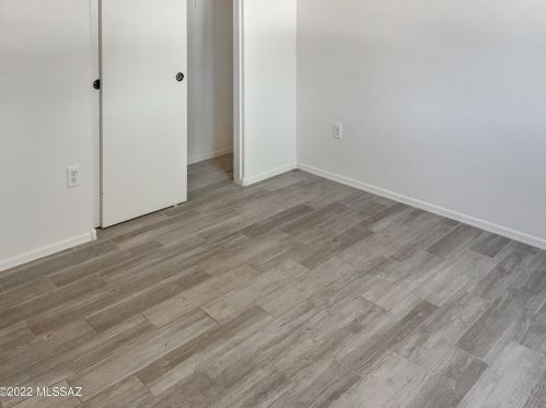 2448 Camino Malcote, Tucson AZ  85706-5134 exterior