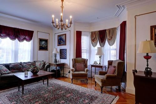 172 Pond St, Woonsocket RI  02895-2007 exterior