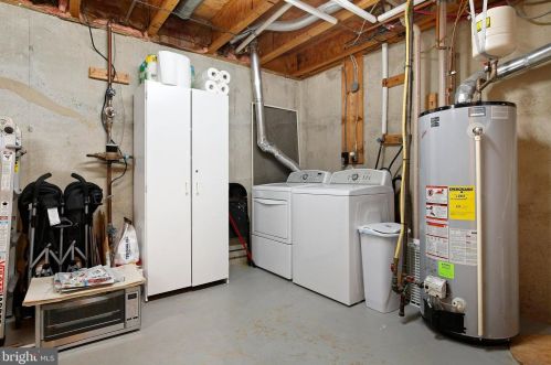 1812 Tufa Ter, Silver Spring MD 20904-5352 exterior