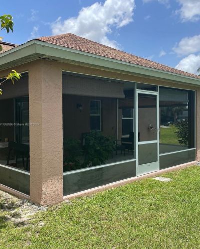 611 Addie St, Fort Pierce FL 34983-1842 exterior