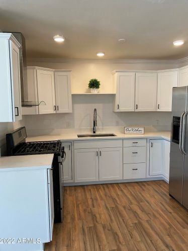 4246 30 Dr, Phoenix AZ 85009-5071 exterior