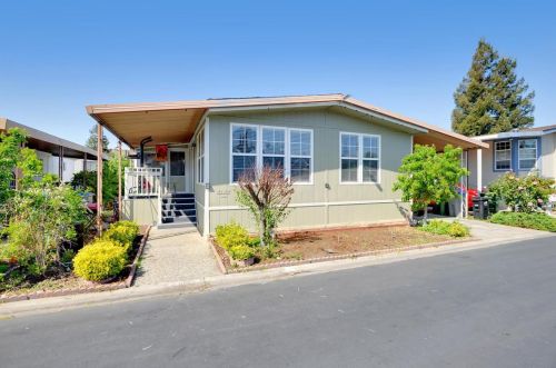 401 Chateau La Salle Dr, San Jose CA  95111-3033 exterior