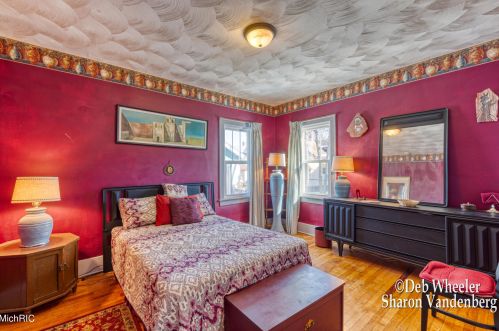 1824 Godwin Ave, Grand Rapids MI 49507-2673 exterior