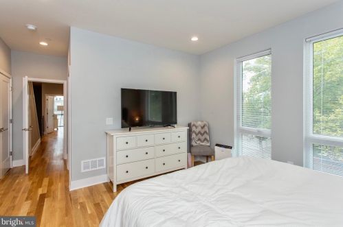 1500 26 St, Philadelphia PA 19121-4602 exterior