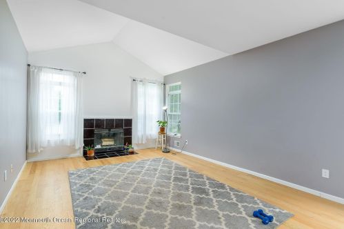 283 Leesville Rd, Jackson Twp NJ 08527-4801 exterior