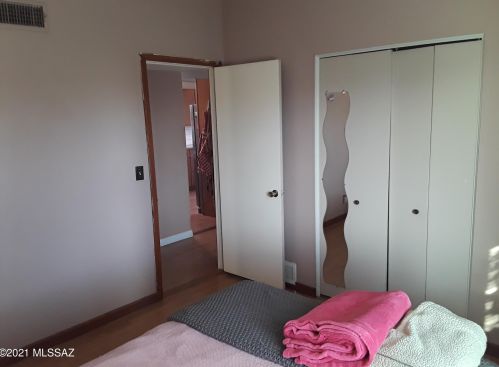 8854 Appomattox St, Tucson AZ 85710-2925 exterior