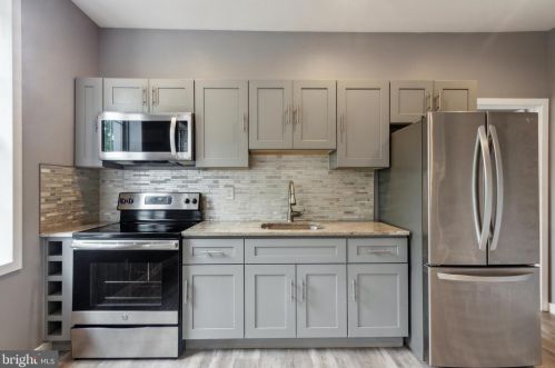 3530 18 St, Philadelphia PA 19140-4034 exterior