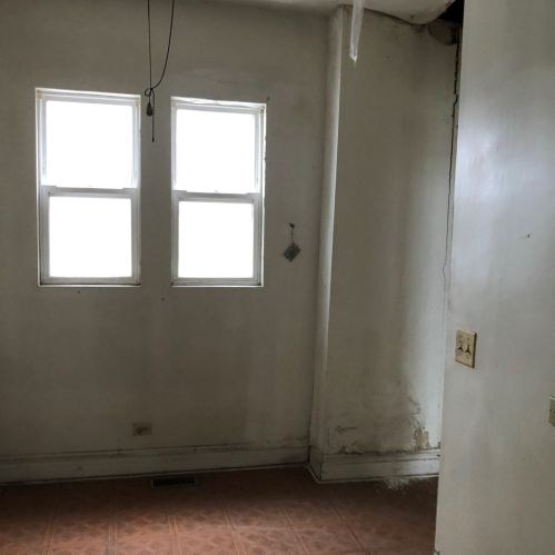 1812 Harding Ave, Chicago IL 60647-4613 exterior