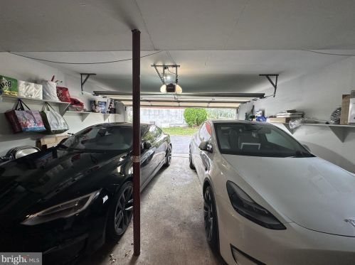 2269 Pne Rd, Huntingdon Valley PA 19006-4028 exterior