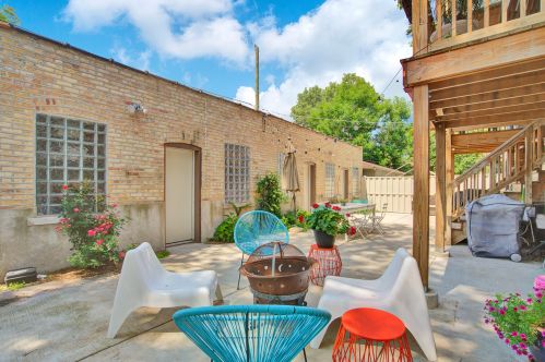 2430 Washtenaw Ave, Chicago IL  60647-1814 exterior