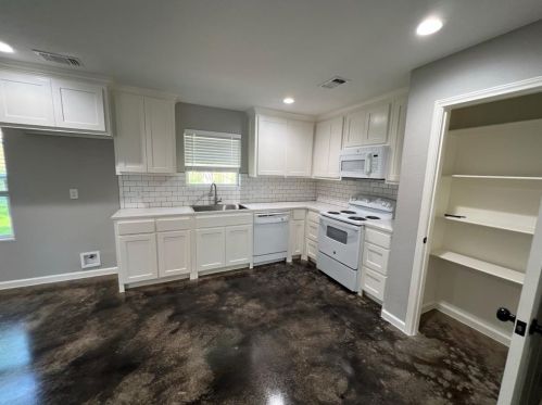 937 Rice St, Denison TX  75020-7546 exterior