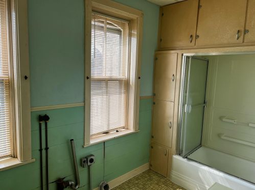 815 26th St, Manitowoc WI 54220-4809 exterior