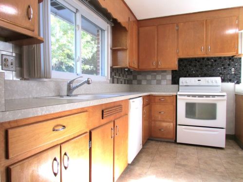 308 Stewart Ave, Waukegan IL 60085-2061 exterior