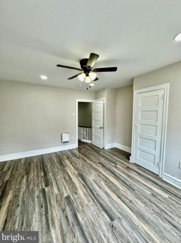 4323 8th St, Philadelphia, PA 19140-2214