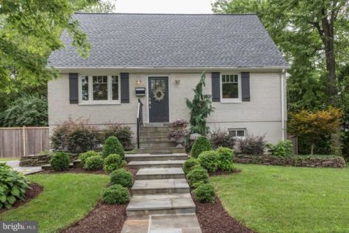 11448 Schuylkill Rd, Rockville MD  20852-2427 exterior