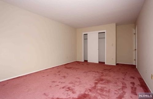 27 Bayard Ln, Mahwah NJ  07430-2236 exterior