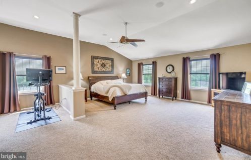 110 Pichelman Rd, Limerick PA 19468-2735 exterior