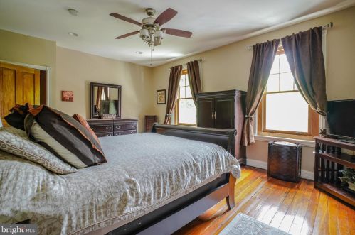 1128 Marlborough St, Philadelphia PA 19125-4113 exterior