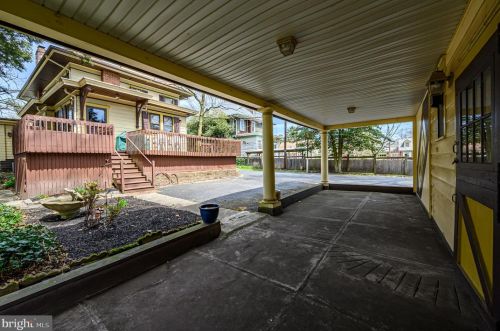 220 Maple Ave, Camden NJ 08106-2315 exterior