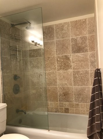 175 Delaware Pl, Chicago IL  60611-1756 exterior